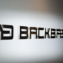 Backbase-foto van: Backbase Logo in Hallway