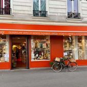 Foto voor Altermundi: Vitrine de la boutique Altermundi Cirque d'hiver
