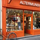 Foto voor Altermundi: Vitrine de la boutique Altermundi Ordener