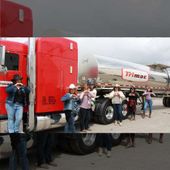 Foto voor Trimac: Trimac's Women in Trucking Photo Contest